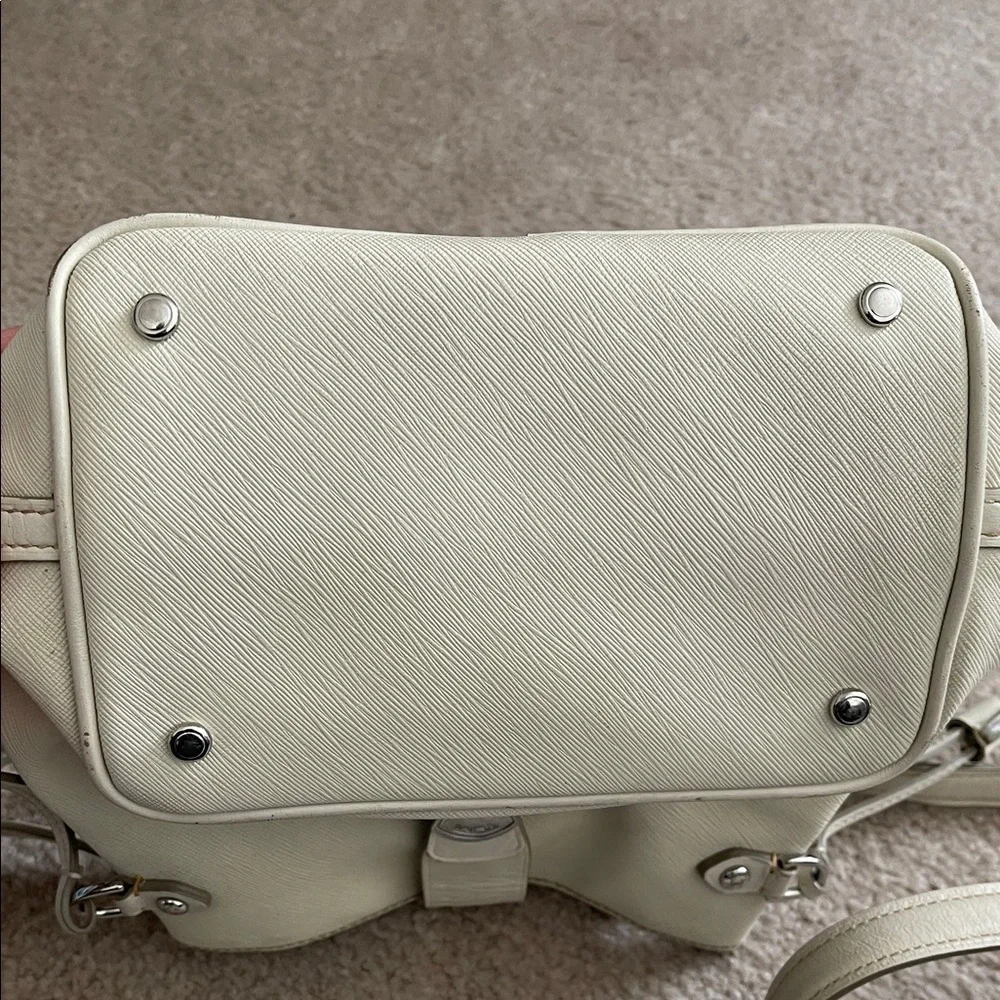 Tumi White Leather Women's Bag - Picture 3 of 12